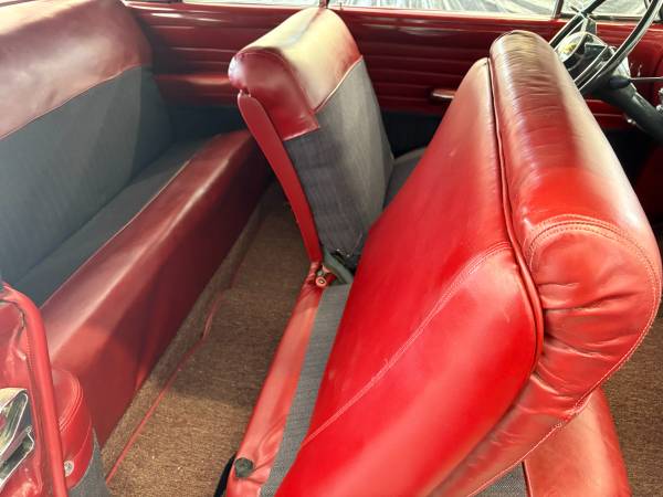 1950 Oldsmobile Holiday — photo 10