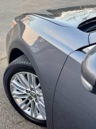 2015 Lexus ES 350 Base 4dr Sedan Automatic — photo 2