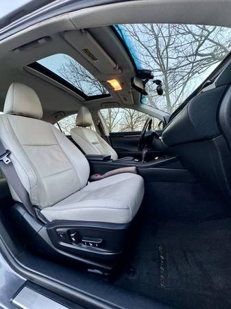 2015 Lexus ES 350 Base 4dr Sedan Automatic — photo 11