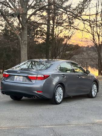 2015 Lexus ES 350 Base 4dr Sedan Automatic — photo 9
