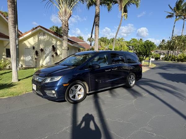 2019 Honda Odyssey EX-L — photo 2