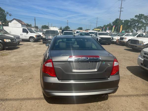 2012 Ford Fusion Hybrid Base — photo 4
