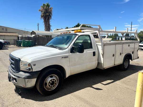 2006 Ford F-350 XL — photo 2