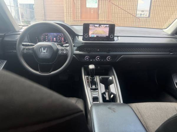 2025 Honda Accord Hybrid EX-L Sedan Front Wheel Drive CVT — photo 10