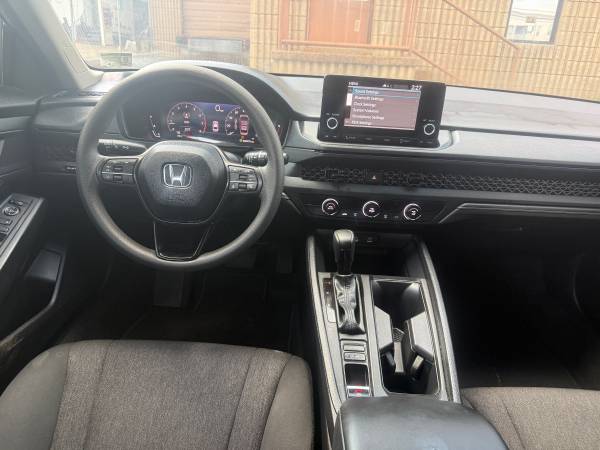 2025 Honda Accord Hybrid EX-L Sedan Front Wheel Drive CVT — photo 11