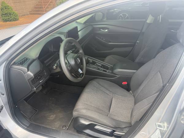 2025 Honda Accord Hybrid EX-L Sedan Front Wheel Drive CVT — photo 12
