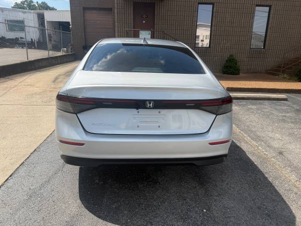 2025 Honda Accord Hybrid EX-L Sedan Front Wheel Drive CVT — photo 3