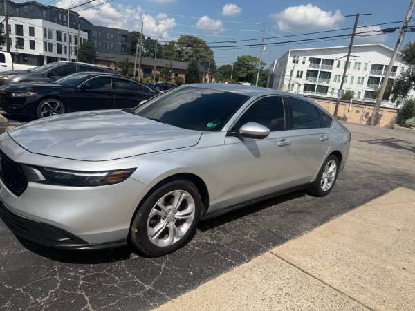2025 Honda Accord Hybrid EX-L Sedan Front Wheel Drive CVT — photo 2