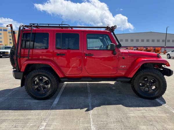 2017 Jeep Wrangler Unlimited Sahara — photo 8
