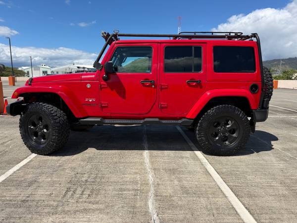 2017 Jeep Wrangler Unlimited Sahara — photo 2