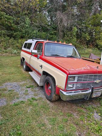 1983 Chevrolet Chevy VAN G20 3dr Cargo Van — photo 2