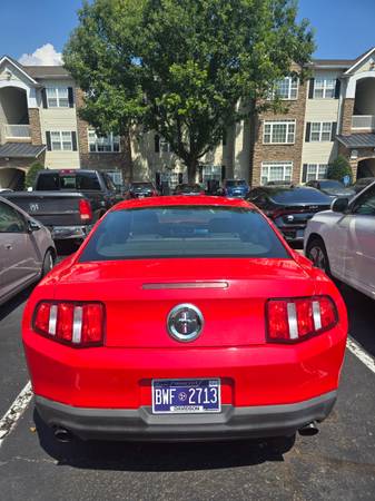 2012 Ford Mustang GT Premium — photo 5