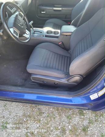2012 Dodge Challenger SXT 2dr Coupe Automatic — photo 11