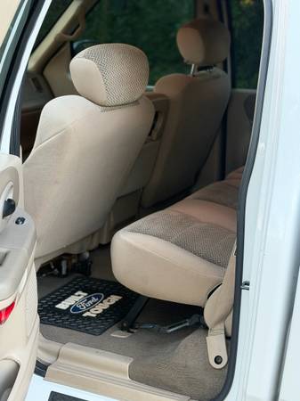 2002 Ford F 150 XL 4x4 Super Cab Styleside 139 in. WB Manual — photo 8