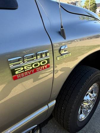 2009 Dodge RAM 2500 Laramie 4x2 Quad Cab 140.5 in. WB Automatic — photo 8