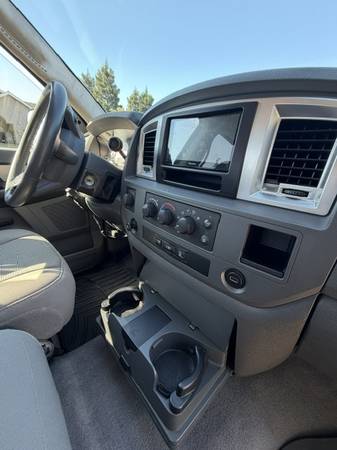 2009 Dodge RAM 2500 Laramie 4x2 Quad Cab 140.5 in. WB Automatic — photo 7