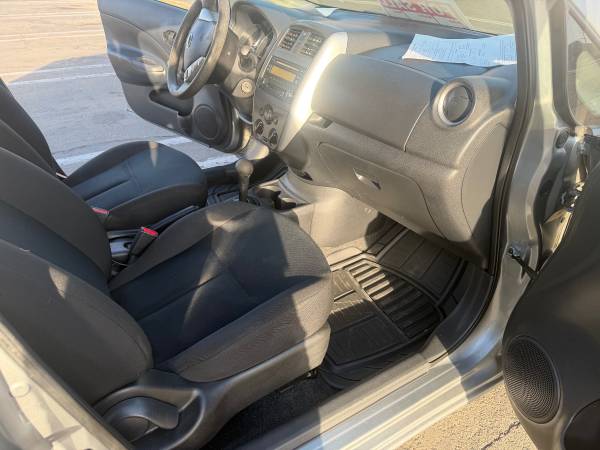 2015 Nissan Versa Note SR 4dr Hatchback CVT — photo 8