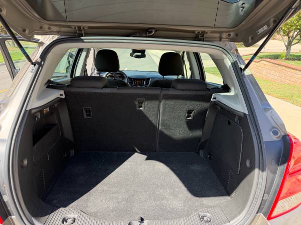 2020 Chevrolet Trax LS — photo 12