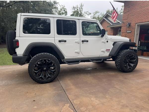 2021 Jeep Wranglet — photo 1