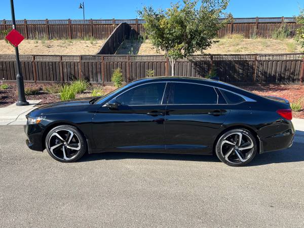 2022 Honda Accord Sport 1.5T 4dr Sedan CVT — photo 7