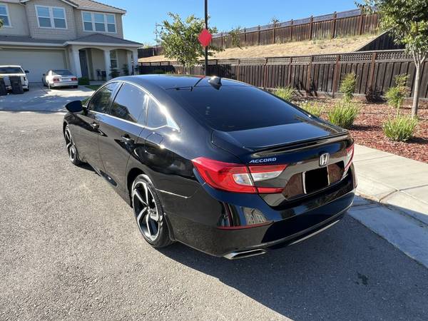 2022 Honda Accord Sport 1.5T 4dr Sedan CVT — photo 11