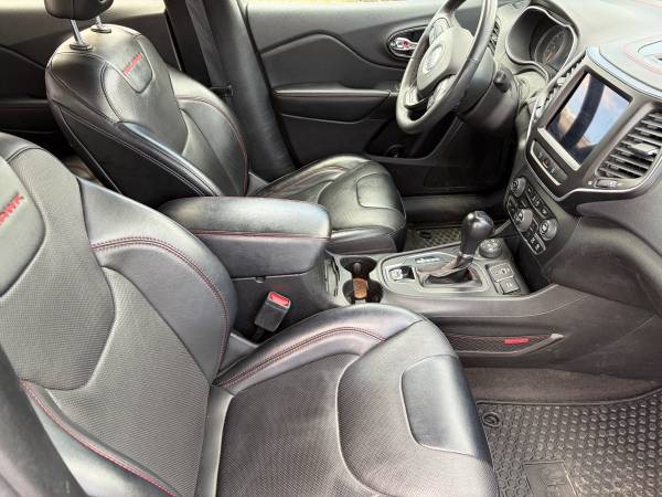 2022 Jeep Cherokee X 4dr 4x4 Automatic — photo 6