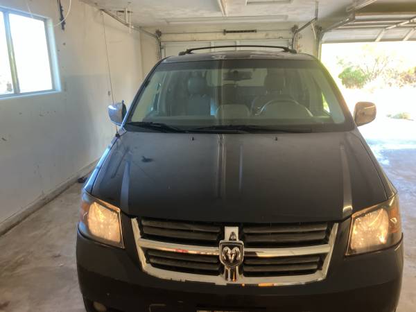 2008 Dodge Grand Caravan CV Cargo Van Automatic — photo 2