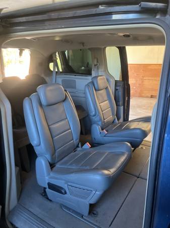 2008 Dodge Grand Caravan CV Cargo Van Automatic — photo 11