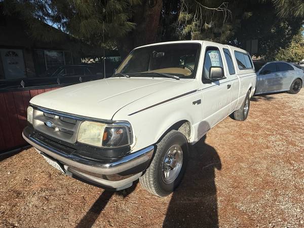 1994 Ford Ranger XL 2dr Standard Cab SB — photo 1
