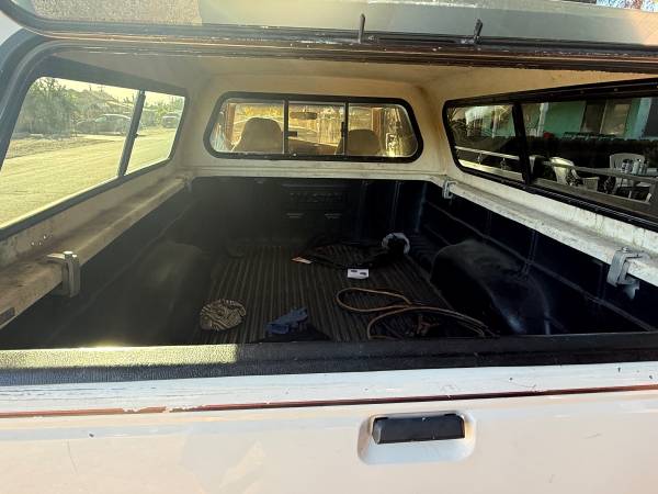 1994 Ford Ranger XL 2dr Standard Cab SB — photo 9