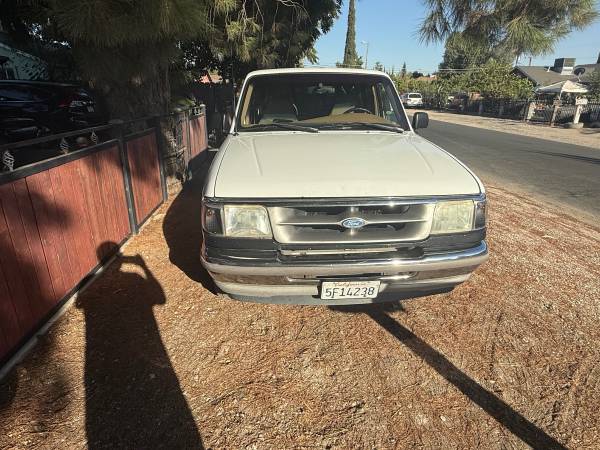 1994 Ford Ranger XL 2dr Standard Cab SB — photo 2