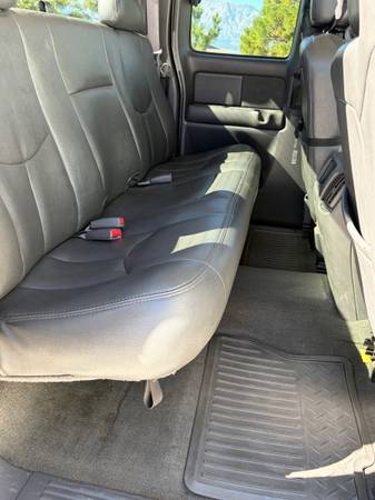 2004 GMC Sierra 2500 SLT — photo 10
