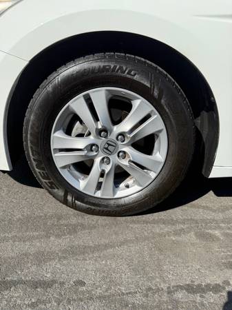 2011 Honda Accord 2.4 SE — photo 8