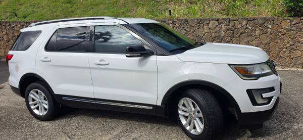 2016 Ford Explorer XLT 4dr 4x4 Automatic — photo 3