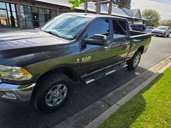 2017 Dodge Ram Ram — photo 2