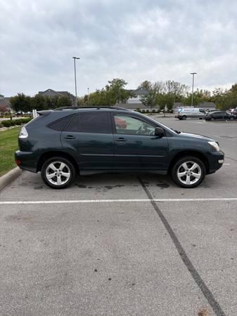 2004 Lexus RX 330 Base All-wheel Drive Automatic — photo 2