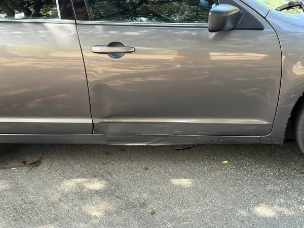 2012 Ford Fusion SE 4dr Front-wheel Drive Sedan Automatic — photo 9