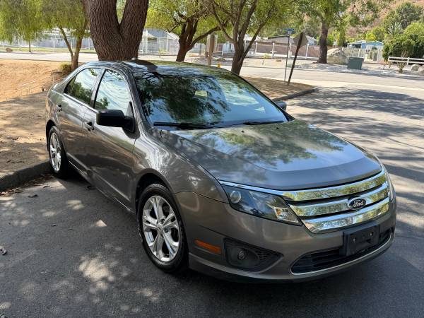 2012 Ford Fusion SE 4dr Front-wheel Drive Sedan Automatic — photo 2