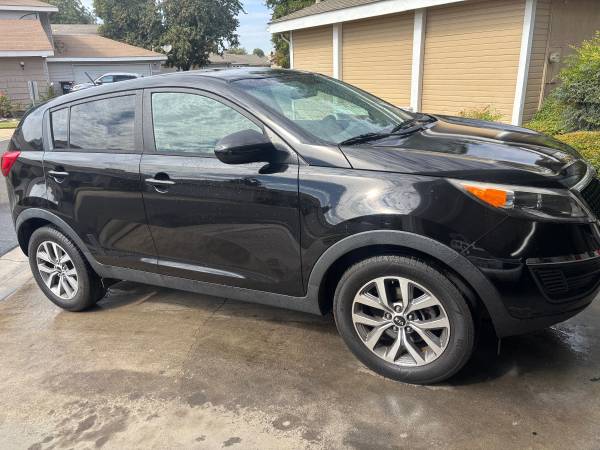 2016 KIA Sportage LX 4dr Front-wheel Drive Automatic — photo 4