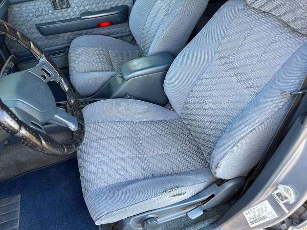 1994 Toyota 4runner SR5 V6 4dr SUV — photo 5