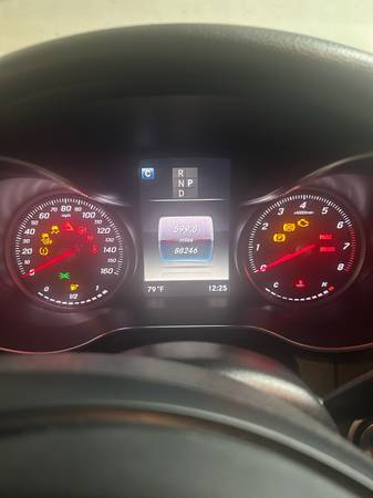 2019 Mercedes-Benz GLC 300 Base GLC 300 4dr 4x2 Automatic — photo 6