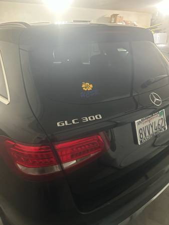 2019 Mercedes-Benz GLC 300 Base GLC 300 4dr 4x2 Automatic — photo 3