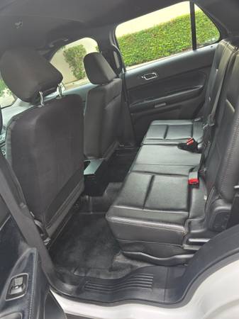 2016 Ford Sedan Police Interceptor Base All-wheel Drive Automatic — photo 7