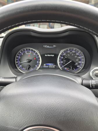 2017 Infiniti Q50 2.0t Base — photo 8