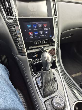 2017 Infiniti Q50 2.0t Base — photo 7
