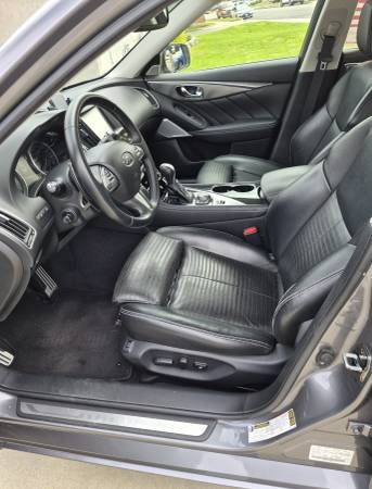 2017 Infiniti Q50 2.0t Base — photo 5