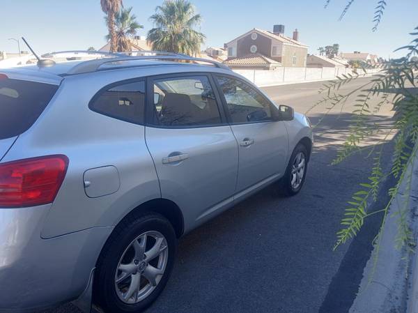 2010 Nissan Rogue SL 4dr All-wheel Drive CVT — photo 2