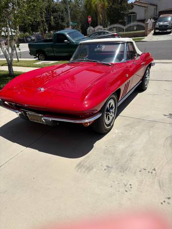 1965 Chevrolet Corvette — photo 5