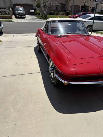 1965 Chevrolet Corvette — photo 4