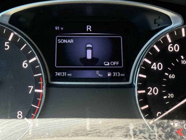 2019 Nissan Pathfinder SL — photo 11